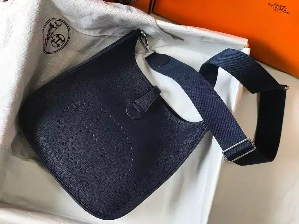 Hermes Evelyne III 29 PM Bag In Dark Blue Clemence Leather – HW058
