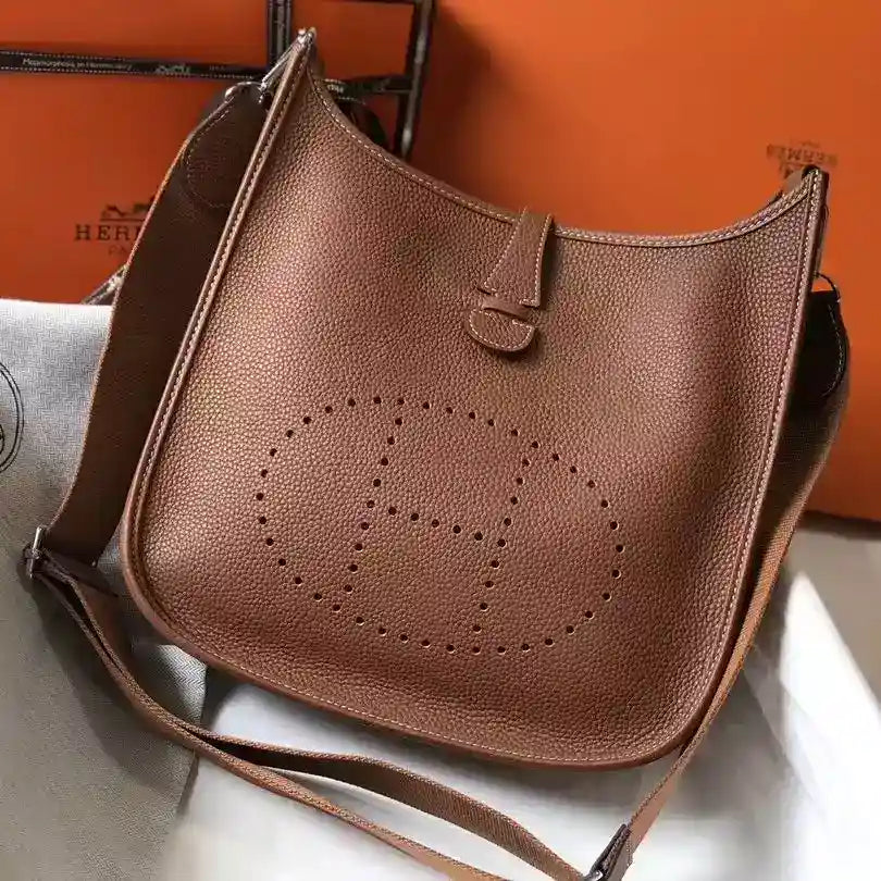 Hermes Evelyne III 29 PM Bag In Gold Clemence Leather – HW062