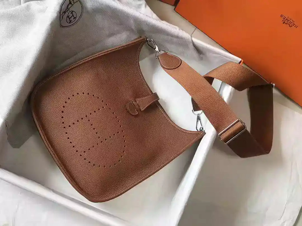 Hermes Evelyne III 29 PM Bag In Gold Clemence Leather – HW062