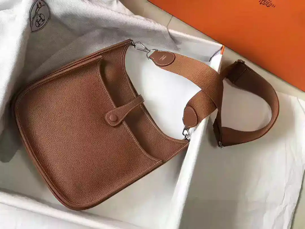 Hermes Evelyne III 29 PM Bag In Gold Clemence Leather – HW062