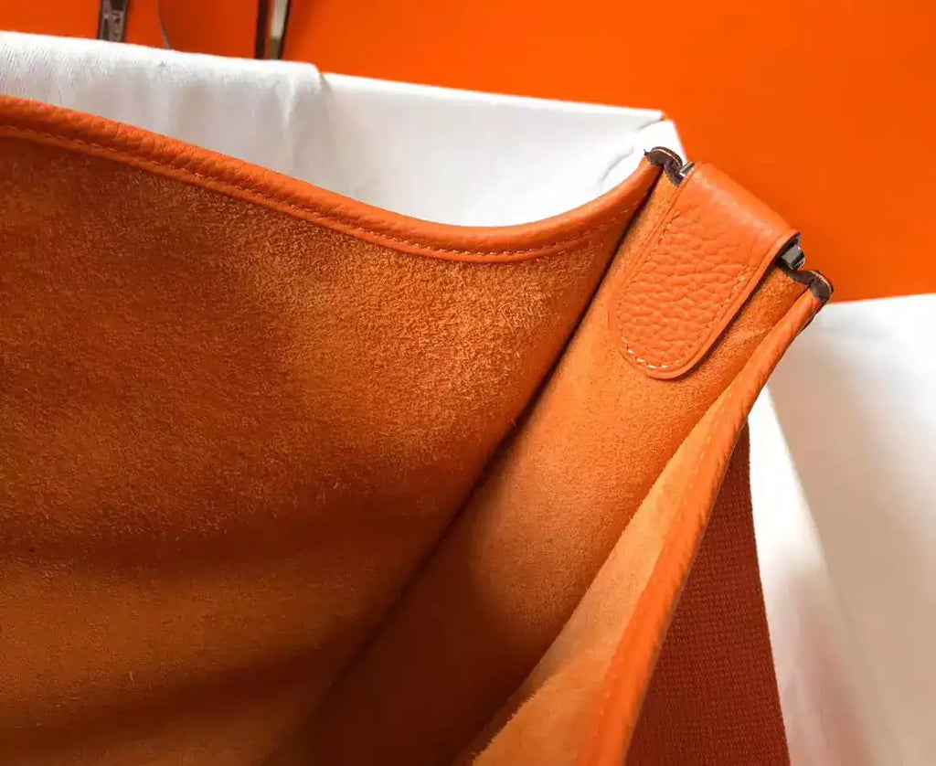 Hermes Evelyne III 29 PM Bag In Orange Clemence Leather – HW063