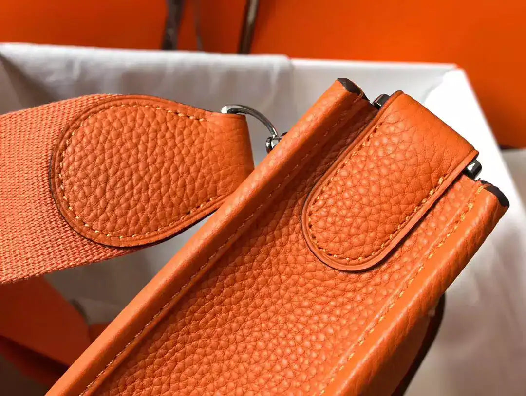 Hermes Evelyne III 29 PM Bag In Orange Clemence Leather – HW063