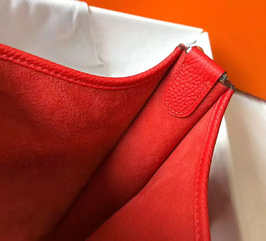 Hermes Evelyne III 29 PM Bag In Red Clemence Leather – HW064