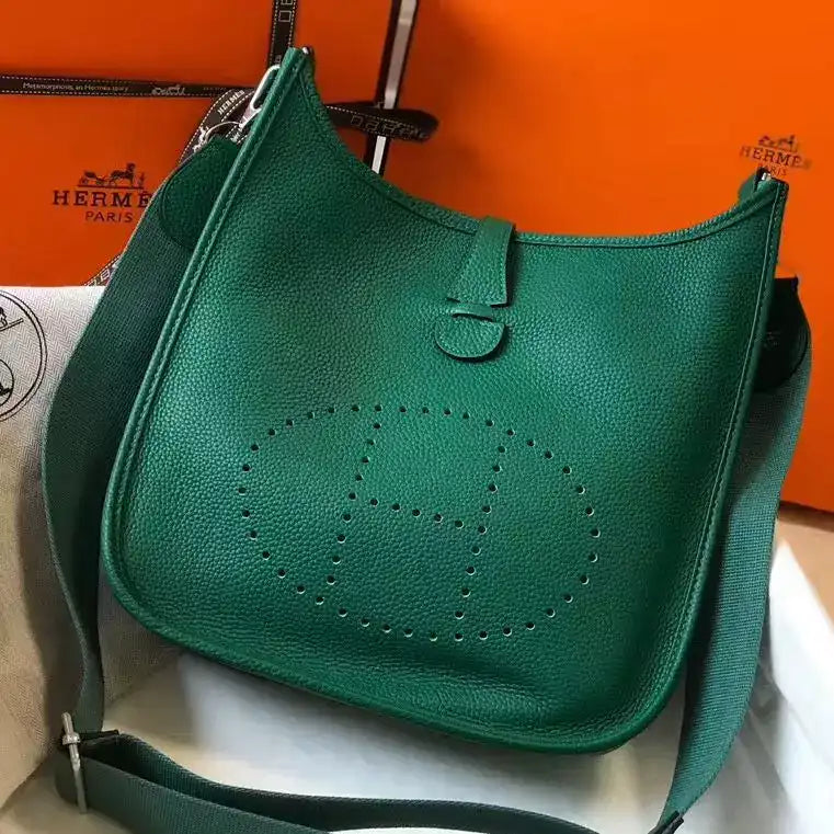 Hermes Evelyne III 29 PM Bag In Vert Vertigo Clemence Leather – HW066