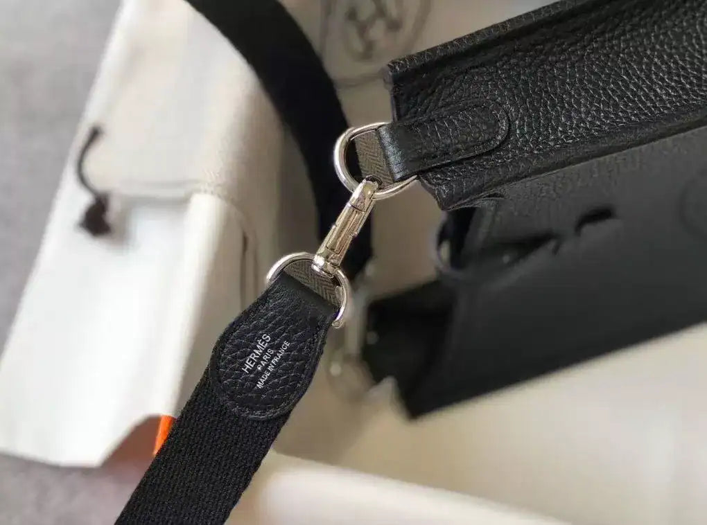 Hermes Evelyne III TPM Bag In Black Clemence Leather – HW050