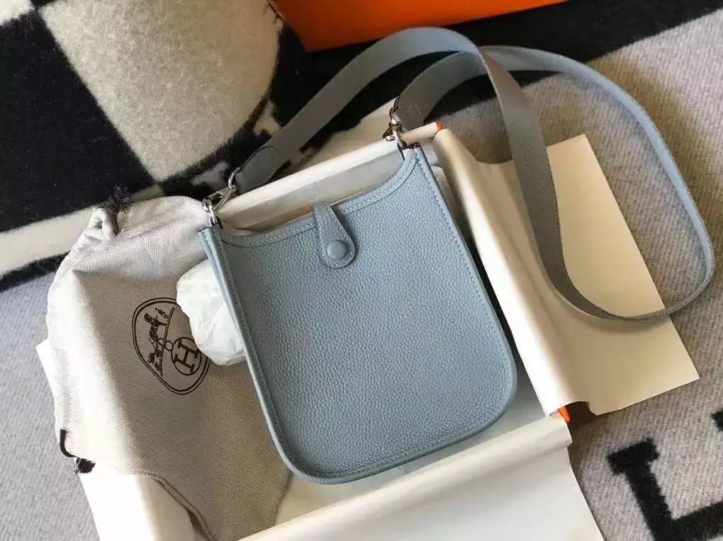 Hermes Evelyne III TPM Bag In Blue Lin Clemence Leather – HW049