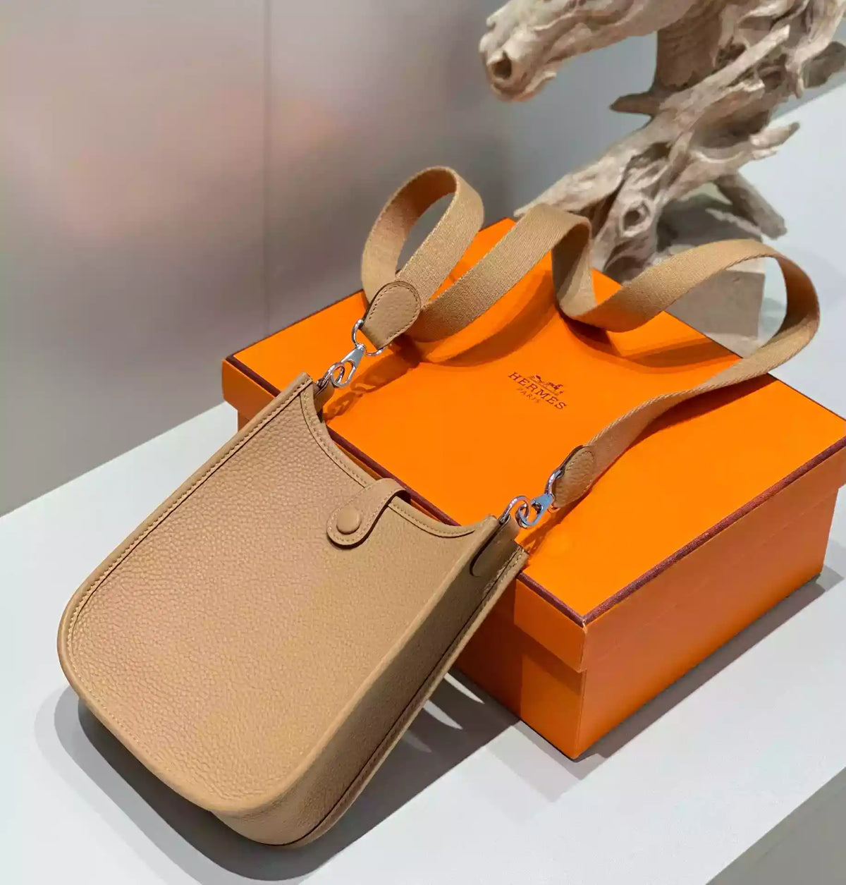 Hermes Evelyne III TPM Bag In Chai Clemence Leather – HW045