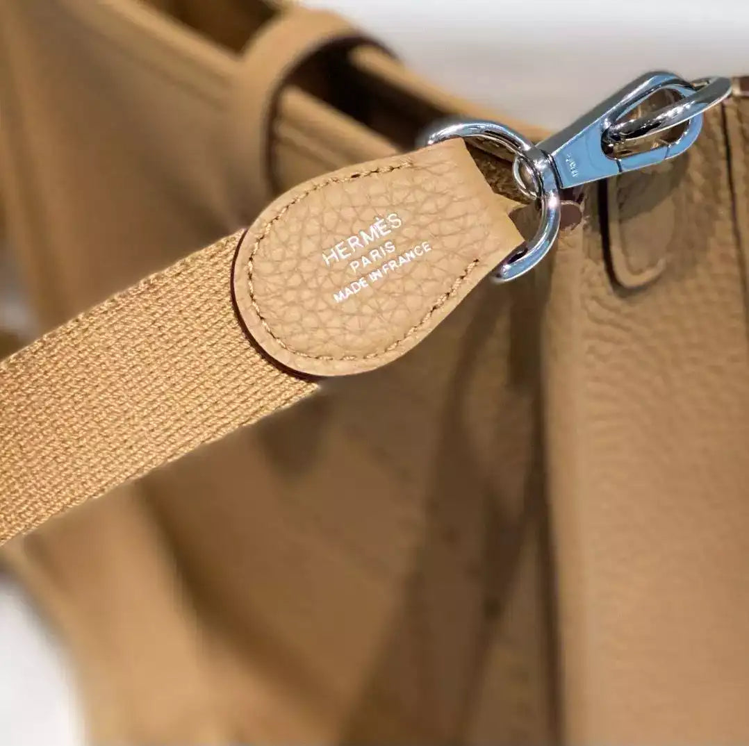 Hermes Evelyne III TPM Bag In Chai Clemence Leather – HW045