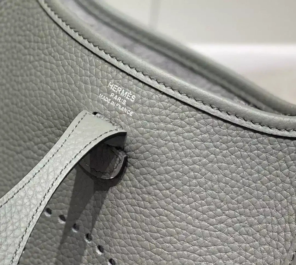 Hermes Evelyne III TPM Bag In Gris Meyer Clemence Leather – HW043