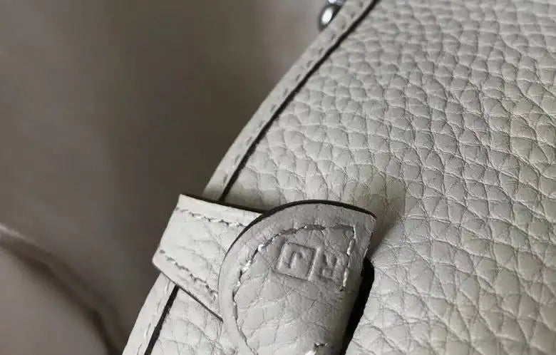 Hermes Evelyne III TPM Bag In Pearl Grey Clemence Leather – HW057