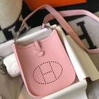 Hermes Evelyne III TPM Bag In Pink Clemence Leather – HW052
