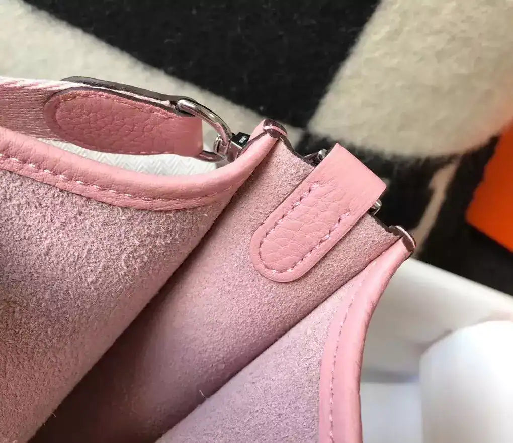 Hermes Evelyne III TPM Bag In Pink Clemence Leather – HW052