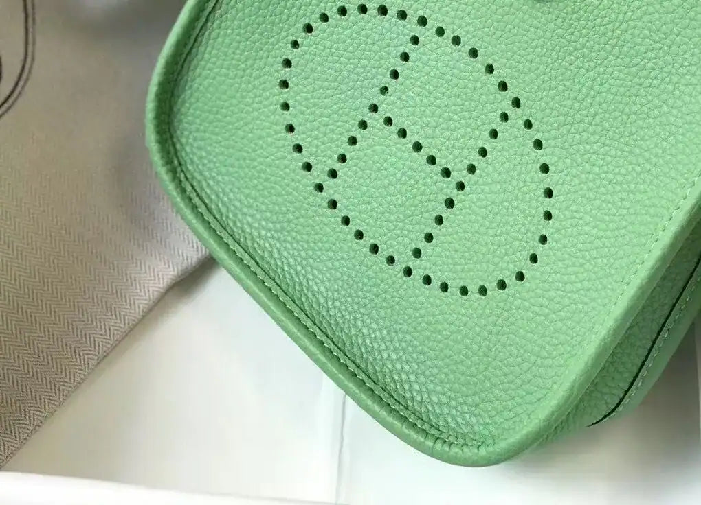 Hermes Evelyne III TPM Bag In Vert Criquet Clemence Leather – HW055
