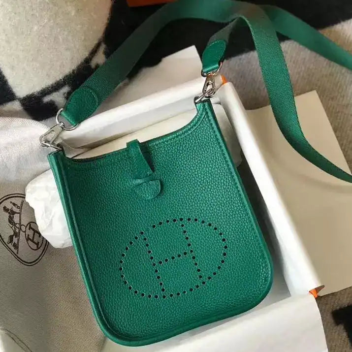 Hermes Evelyne III TPM Bag In Vert Vertigo Clemence Leather – HW056
