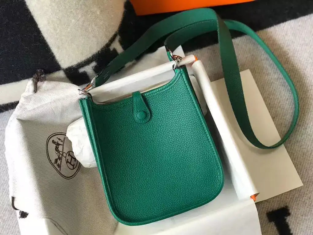 Hermes Evelyne III TPM Bag In Vert Vertigo Clemence Leather – HW056