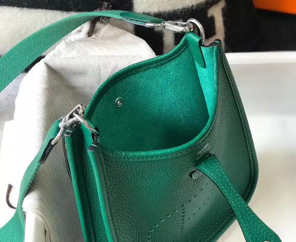 Hermes Evelyne III TPM Bag In Vert Vertigo Clemence Leather – HW056