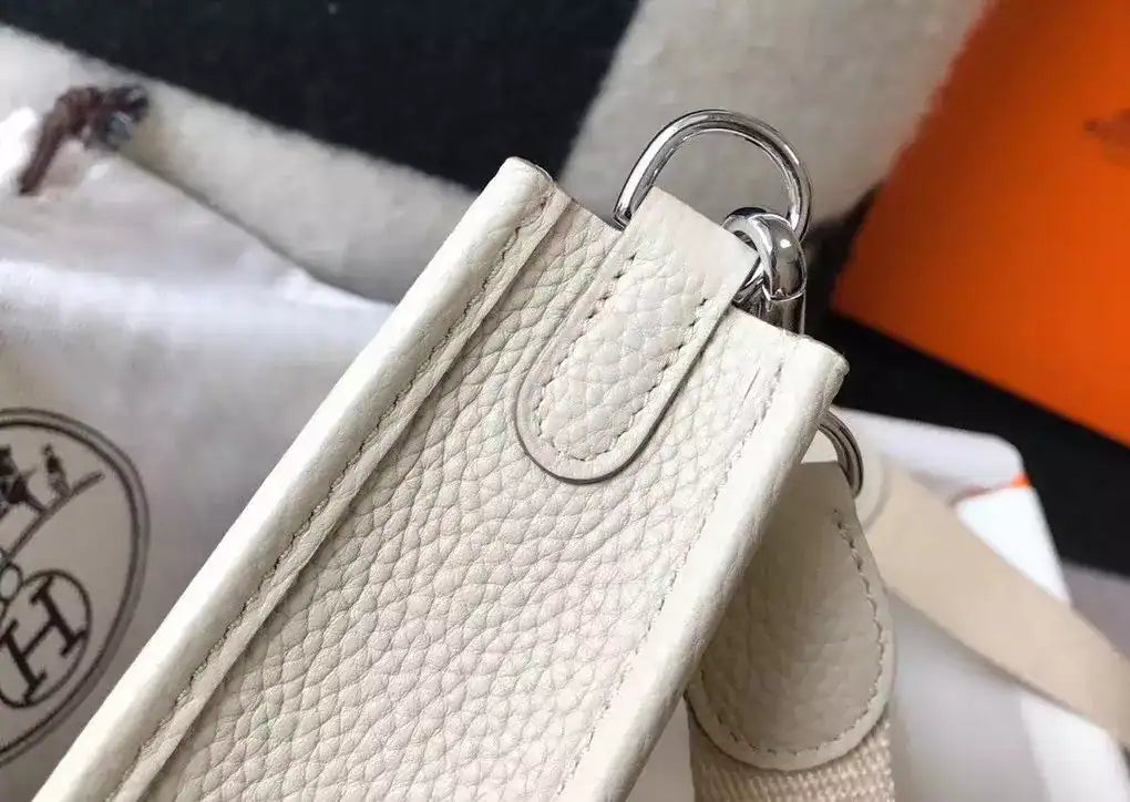 Hermes Evelyne III TPM Bag In beton Clemence Leather – HW054