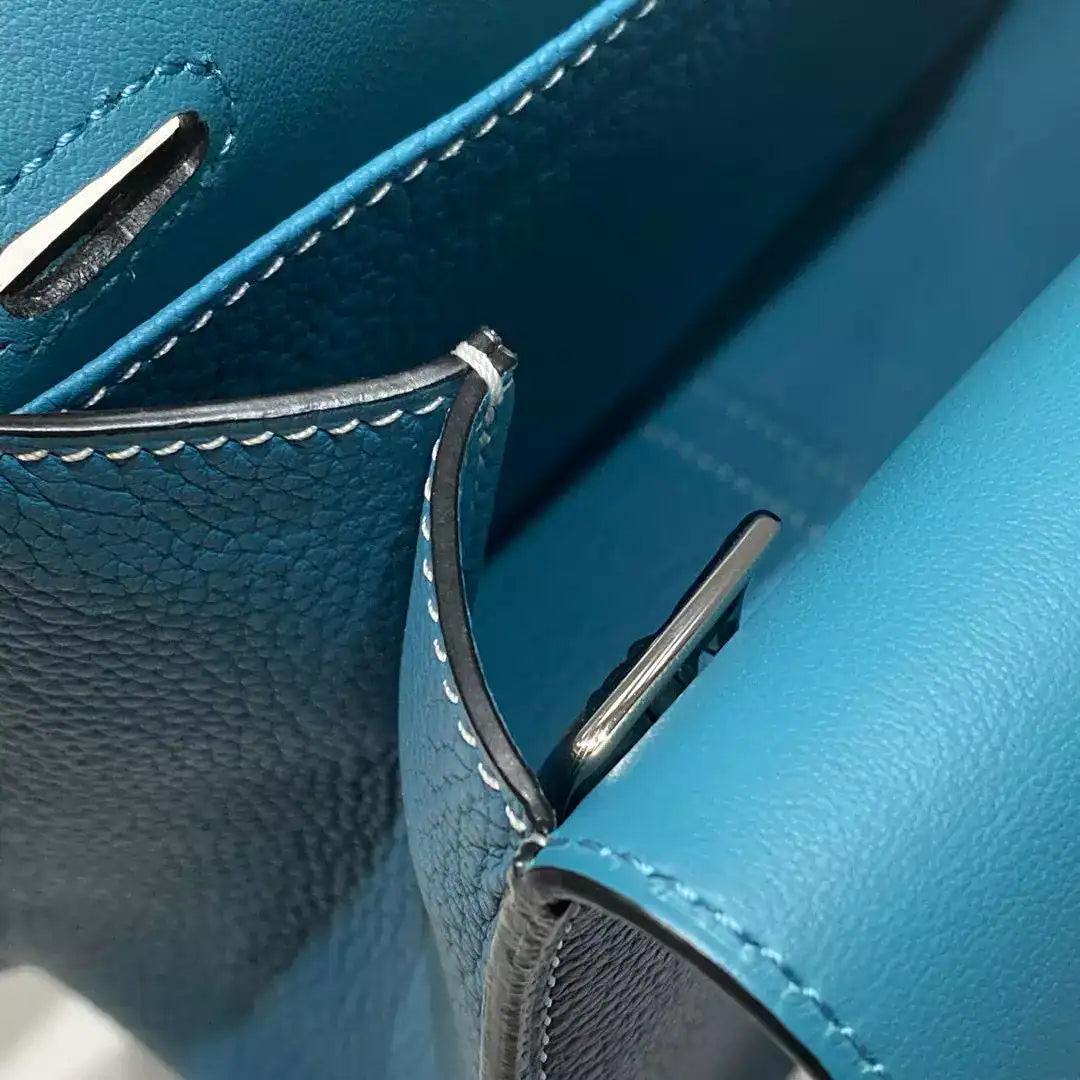 Hermes Halzan 25 Bag in Blue Jean Clemence Leather – HW091