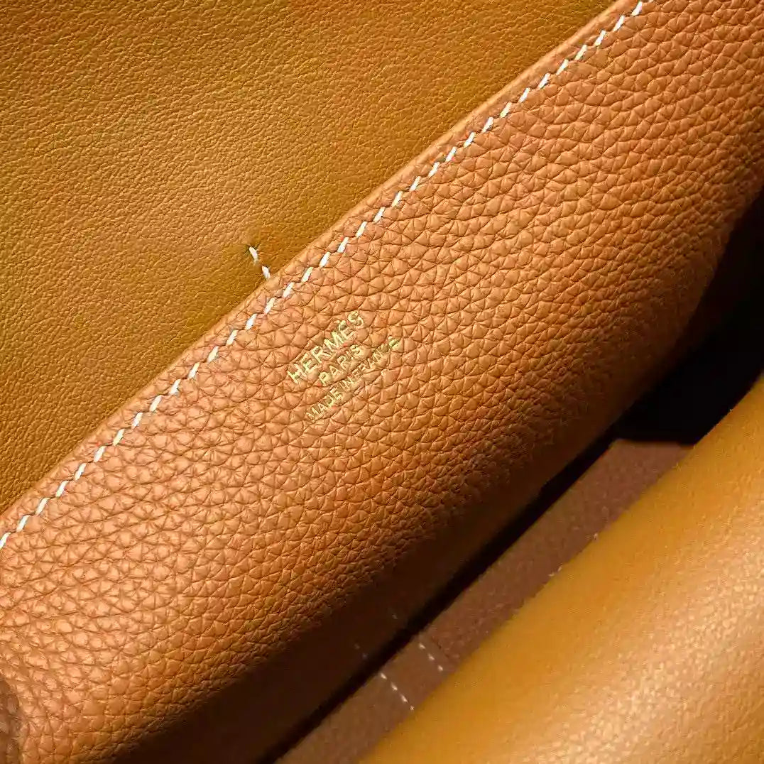 Hermes Halzan 25 Bag in Gold Clemence Leather – HW087