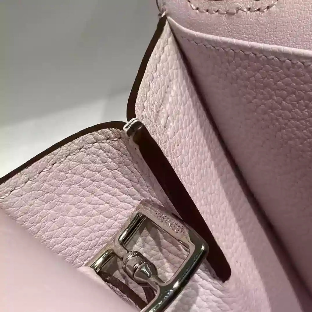 Hermes Halzan 25 Bag in Mauve Pale Clemence Leather – HW084