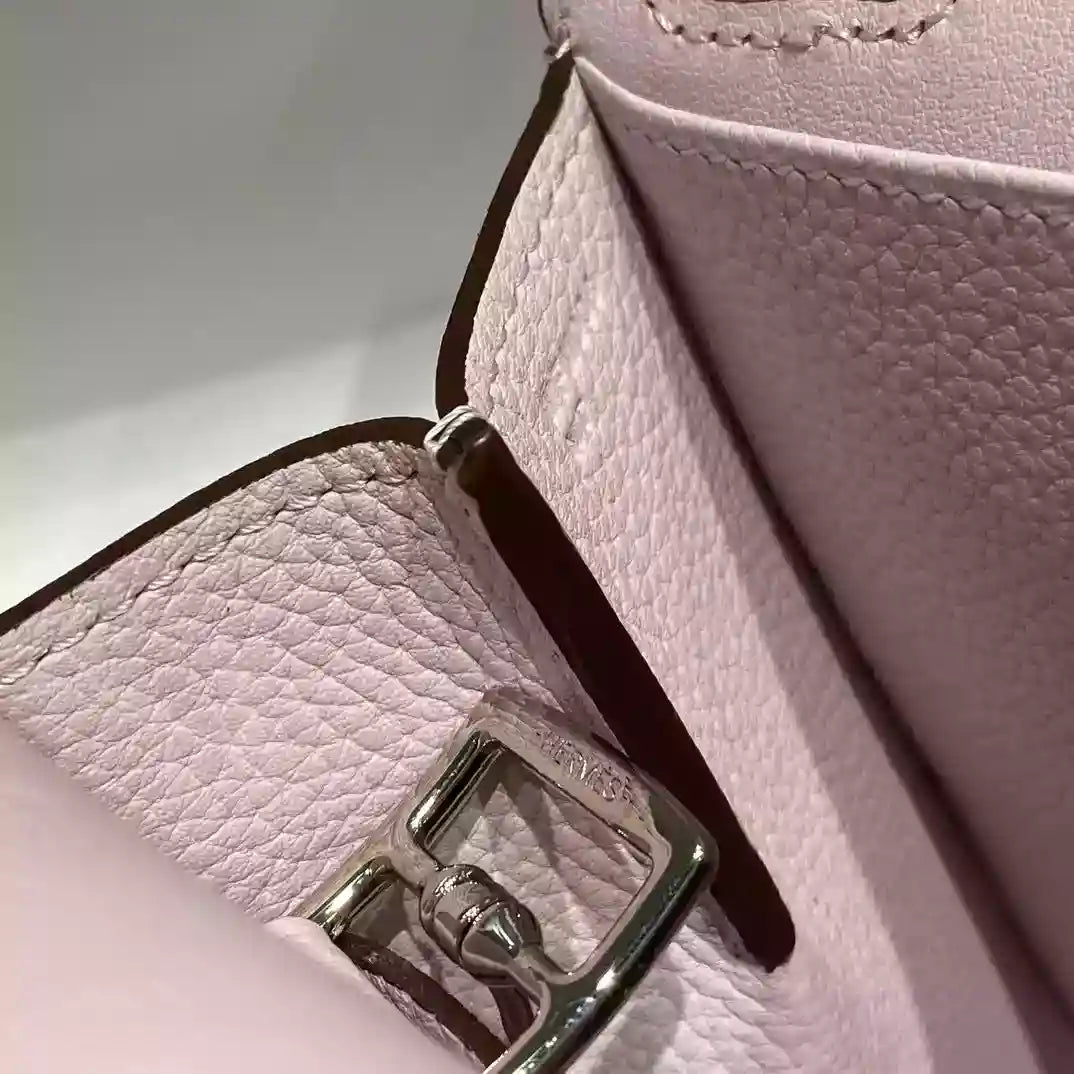 Hermes Halzan 25 Bag in Mauve Pale Clemence Leather – HW084