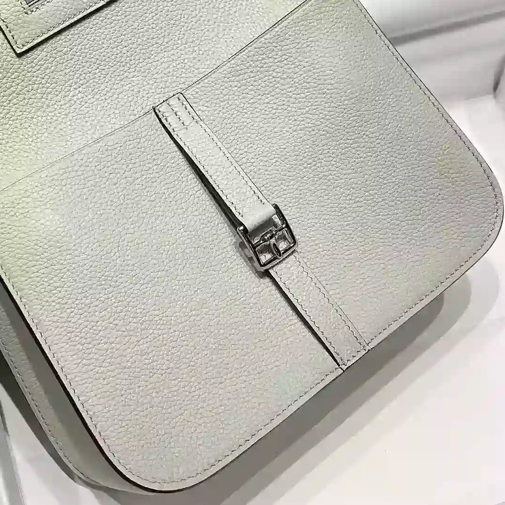 Hermes Halzan 25 Bag in Vert Fizz Clemence Leather – HW086