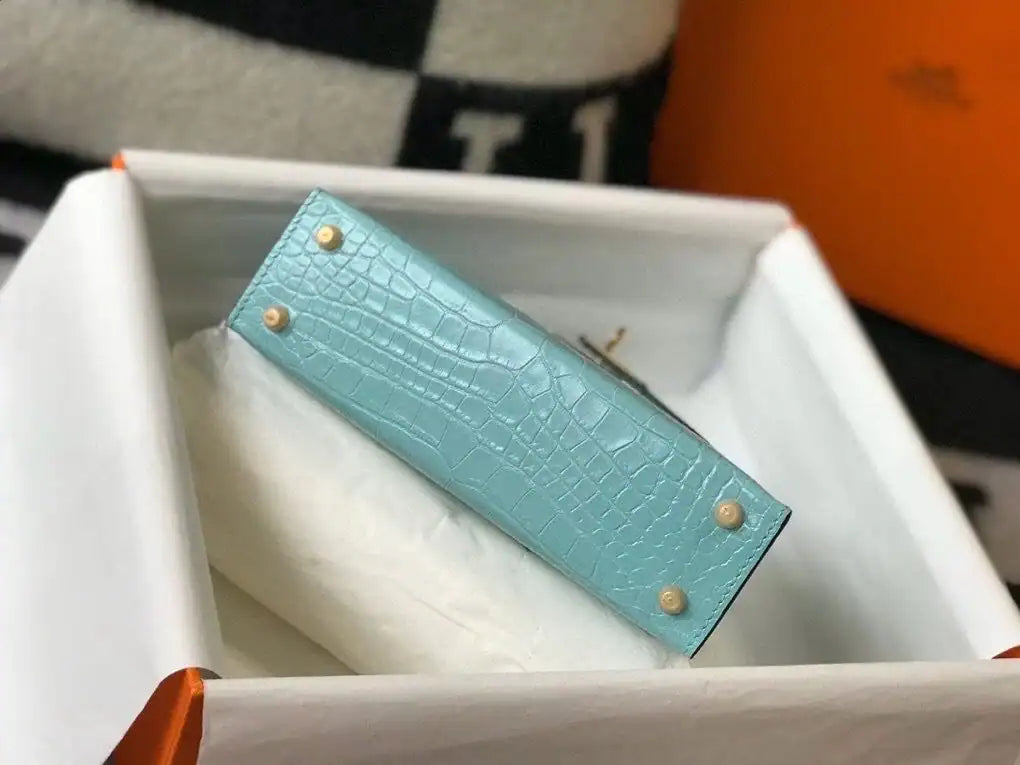 Hermes Kelly Mini II Bag In Blue Atoll Embossed Crocodile Leather – HW131