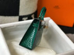 Hermes Kelly Mini II Bag In Green Embossed Crocodile Leather – HW130