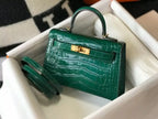 Hermes Kelly Mini II Bag In Green Embossed Crocodile Leather – HW130