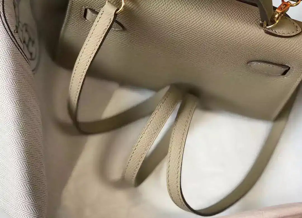 Hermes Kelly Mini II Bag In Gris Tourterelle Epsom Leather GHW – HW118