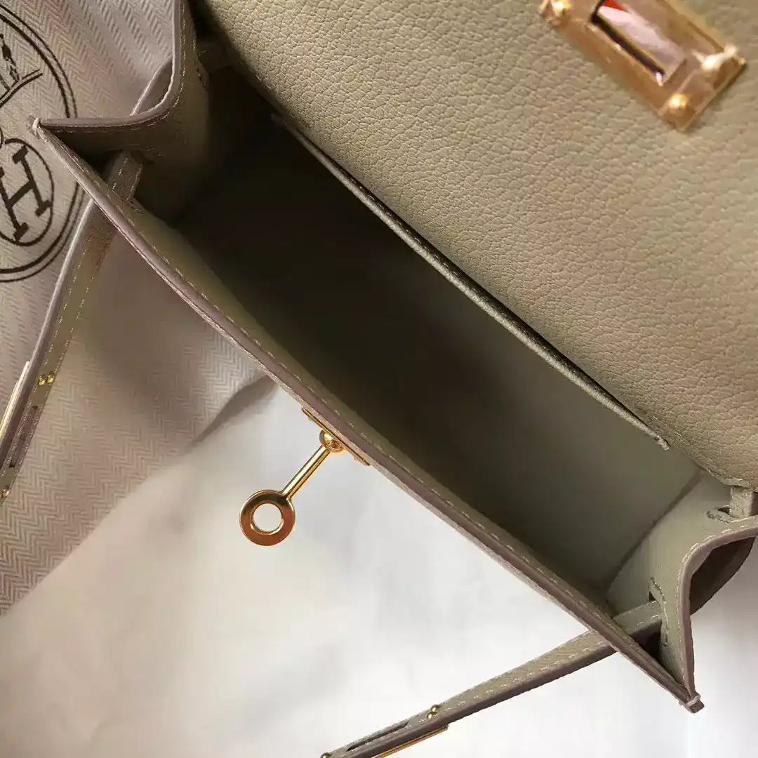 Hermes Kelly Mini II Bag In Gris Tourterelle Epsom Leather GHW – HW118