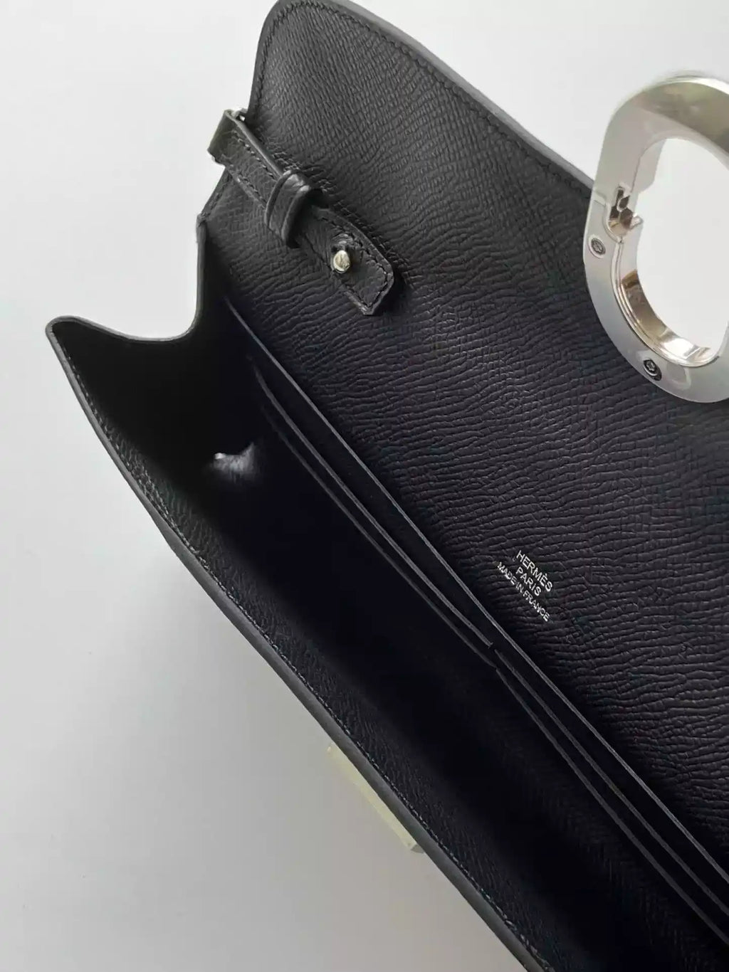 Hermes Maillon To Go Wallet in Black Epsom Calfskin – HW174