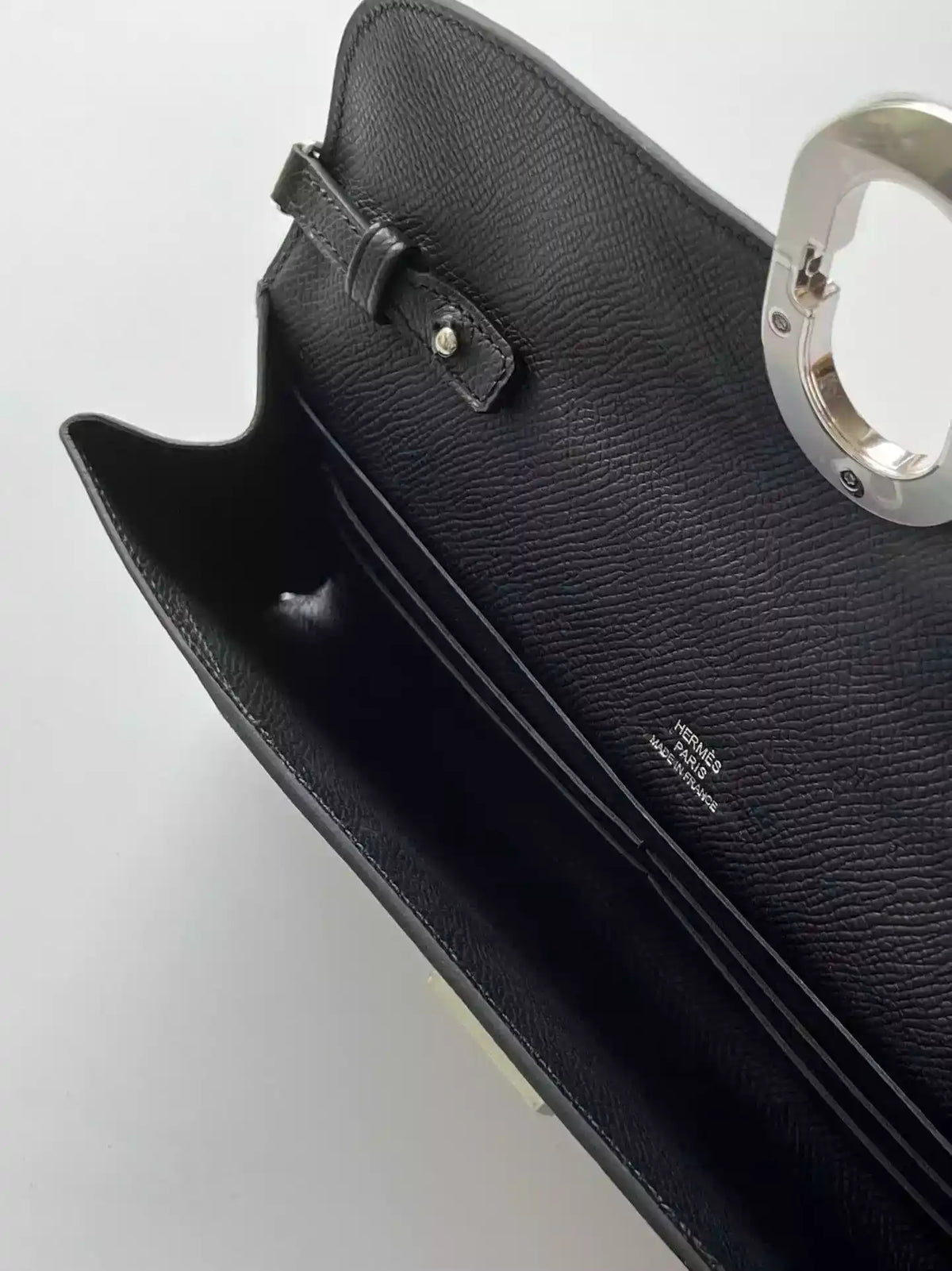 Hermes Maillon To Go Wallet in Black Epsom Calfskin – HW174