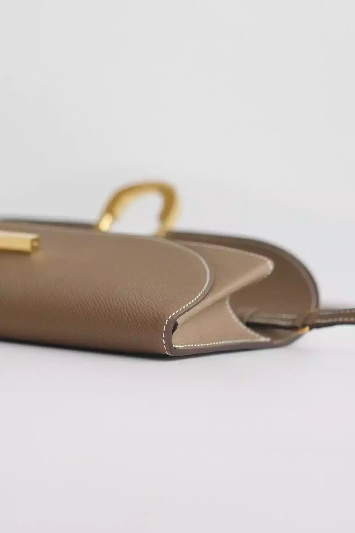Hermes Maillon To Go Wallet in Taupe Epsom Calfskin – HW176