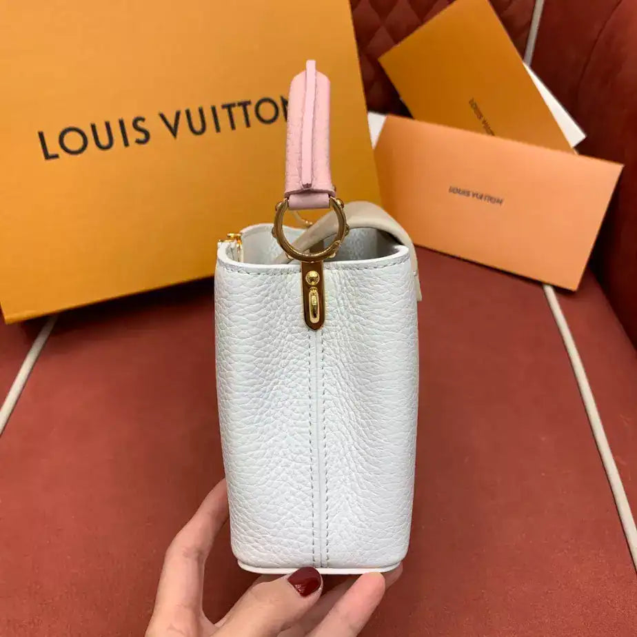 Louis Vuitton Capucines BB Handbag – LW470