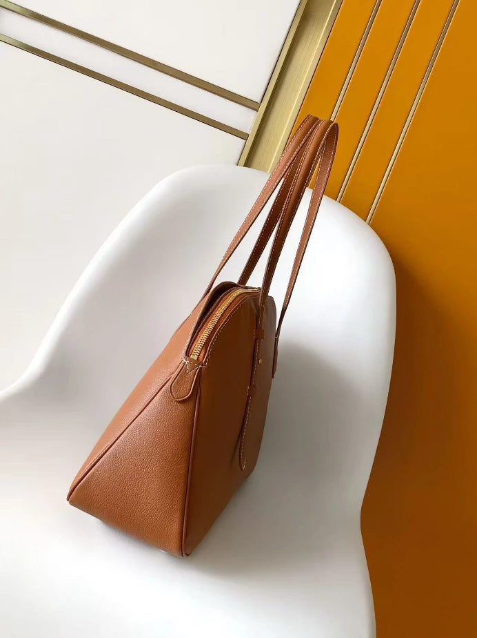 Louis Vuitton Low Key Duffle Tote – LW477