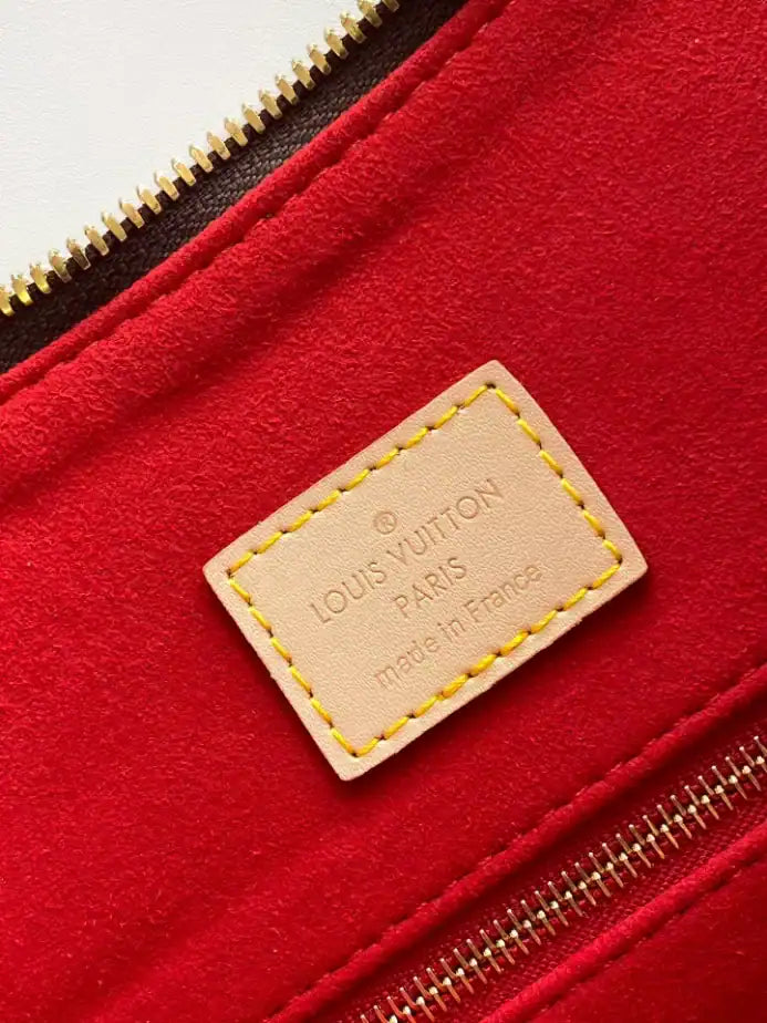 Louis Vuitton Slouchy MM – LW462