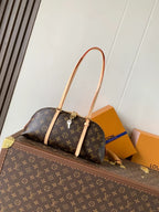 Louis Vuitton Squire East West – LW473