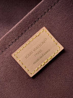 Louis Vuitton Squire East West – LW473