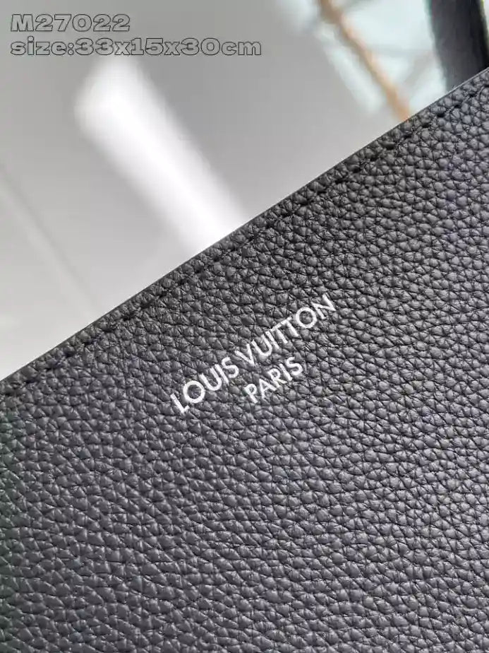 Louis Vuitton Verso Tote Bag – LW459