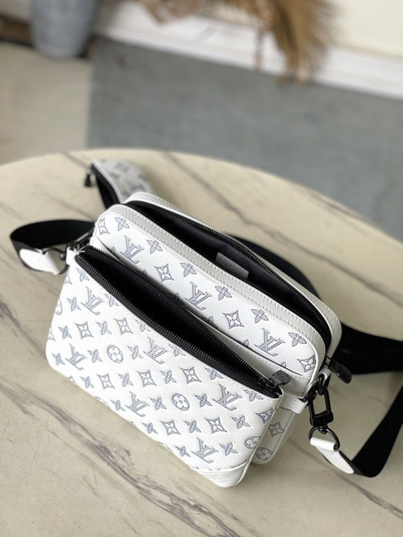 Louis Vuitton Trio Messenger White Bag – LW137