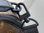 Louis Vuitton Quest Messenger Black Hardware Bag – LW133