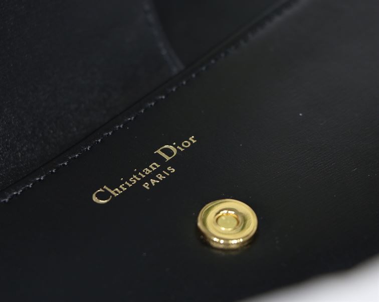 DIOR AUTHENTICATED AVENUE HANDBAG LEATHER BLACK – DOB113