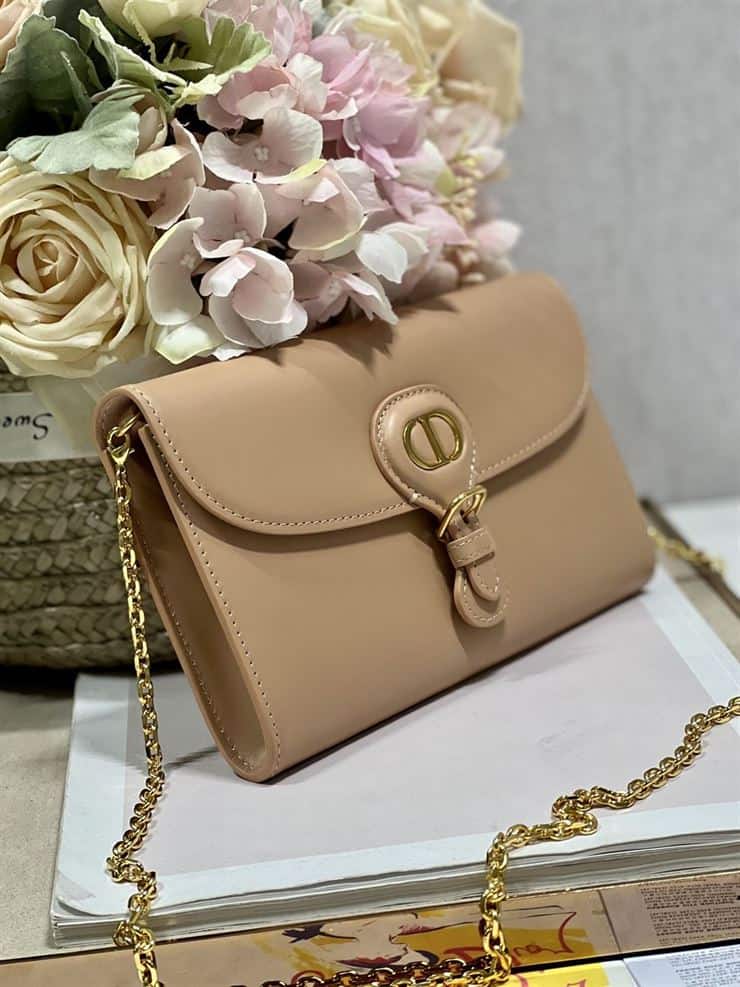 DIOR BOBBY EAST-WEST POUCH WITH CHAIN BEIGE SMOOTH CALFSKIN – DOB101