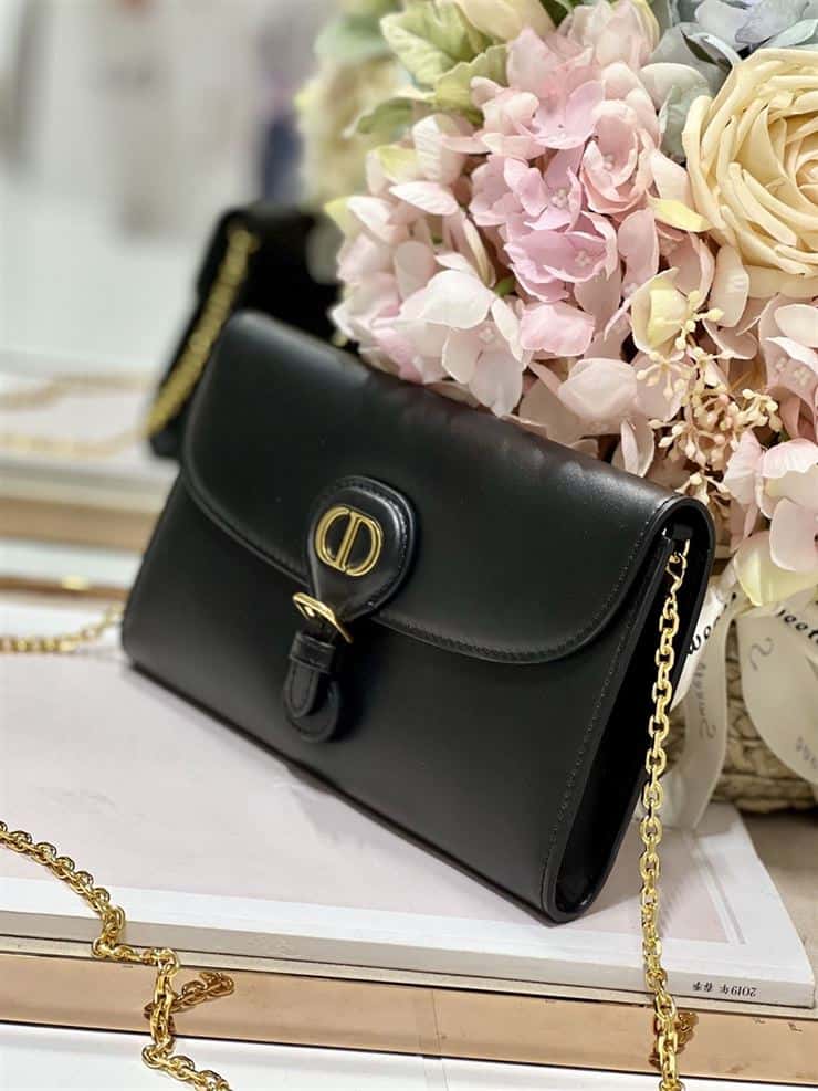 DIOR BOBBY EAST-WEST POUCH WITH CHAIN BLACK SMOOTH CALFSKIN – DOB098