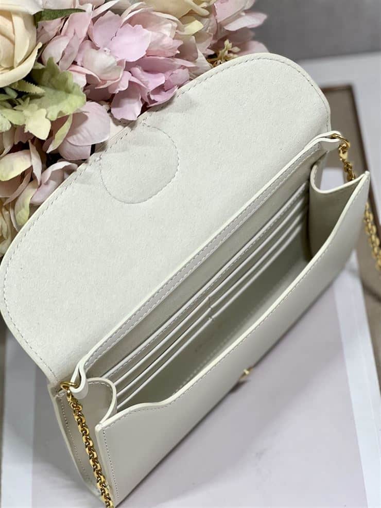 DIOR BOBBY EAST-WEST POUCH WITH CHAIN LATTE SMOOTH CALFSKIN – DOB099