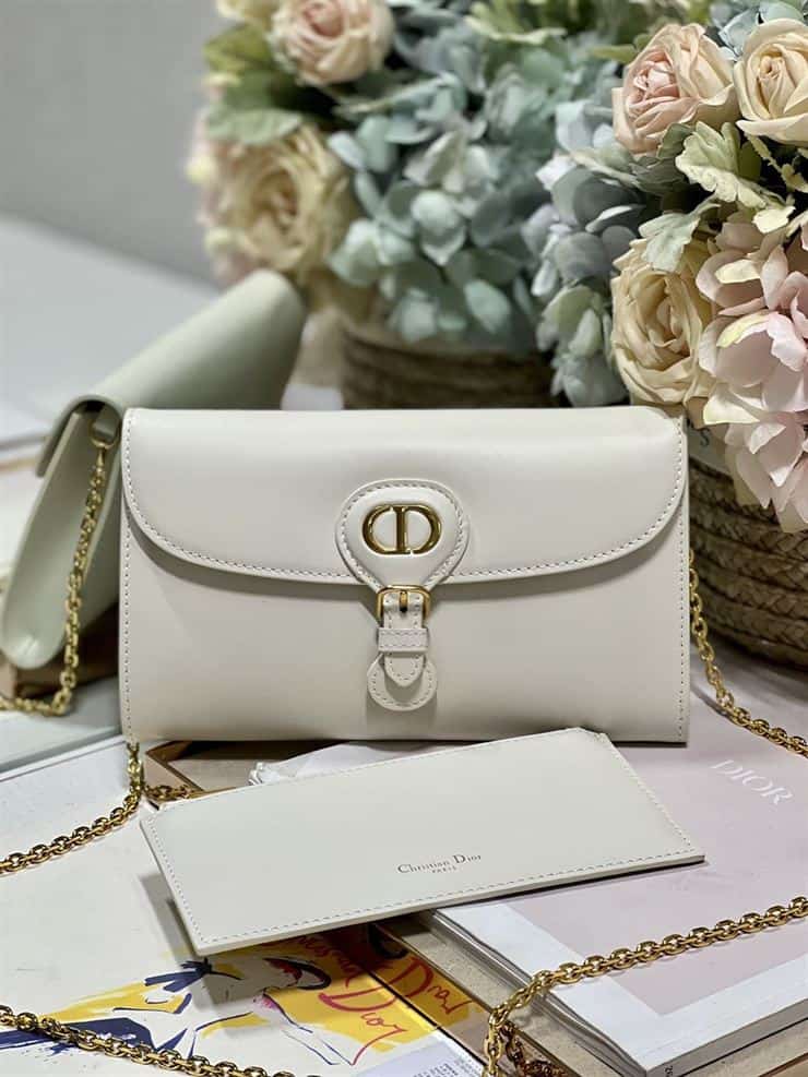 DIOR BOBBY EAST-WEST POUCH WITH CHAIN LATTE SMOOTH CALFSKIN – DOB099