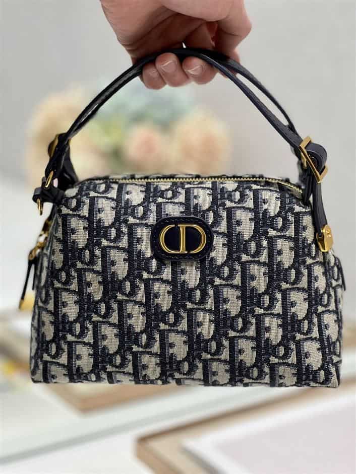 DIOR CARO D-COSY BAG BLUE DIOR OBLIQUE JACQUARD – DOB089