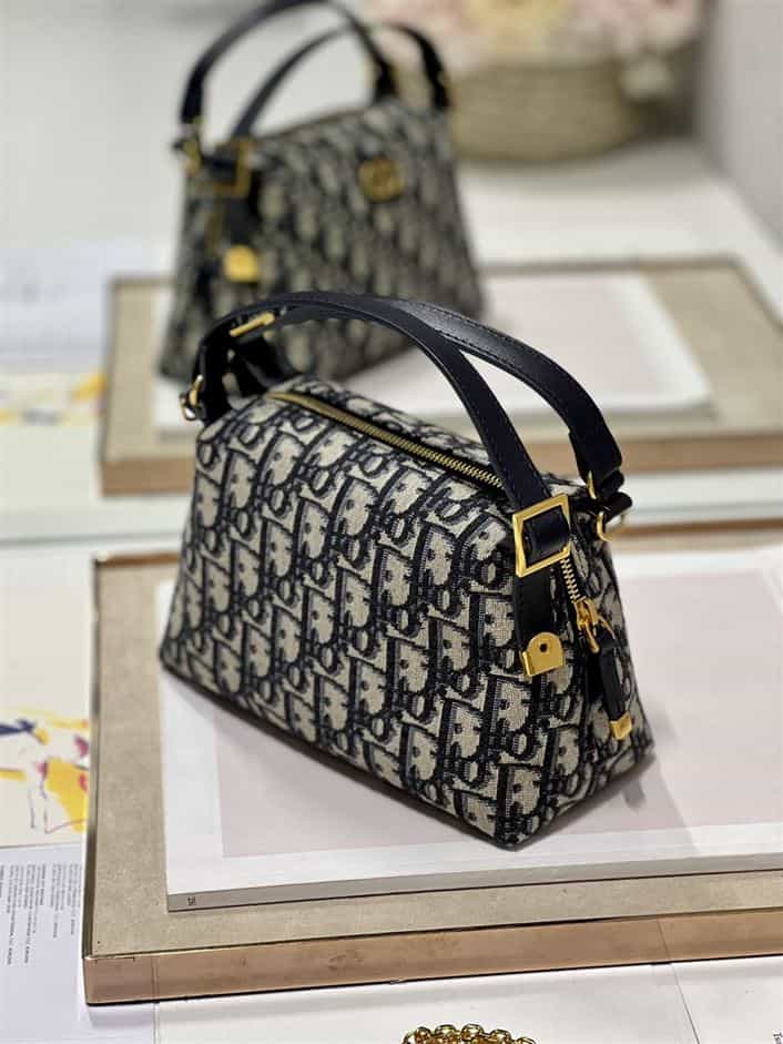 DIOR CARO D-COSY BAG BLUE DIOR OBLIQUE JACQUARD – DOB089