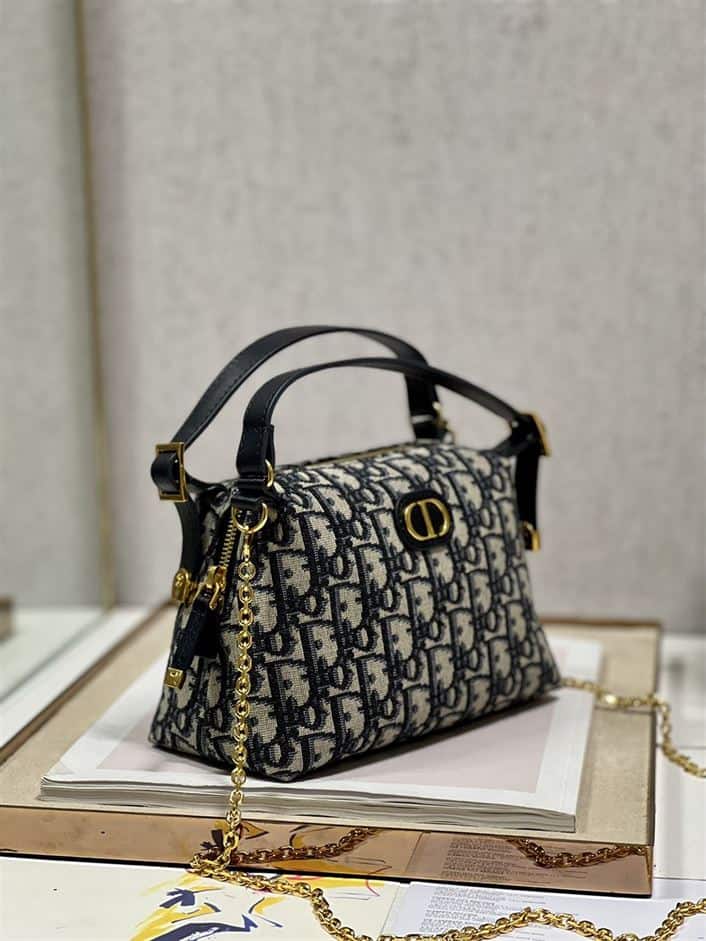 DIOR CARO D-COSY BAG BLUE DIOR OBLIQUE JACQUARD – DOB089